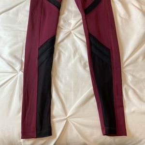 Victoria’s Secret ultimate sports leggings